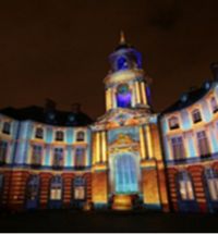 La place de la mairie s’illumine. Du 17 décembre 2011 au 3 janvier 2012 à Rennes. Ille-et-Vilaine. 